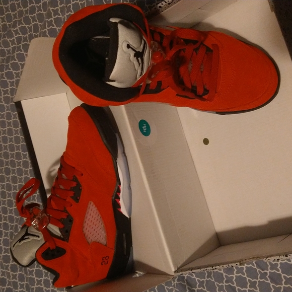 Red Air Jordan 5 retro gs size 7 - Picture 4 of 4